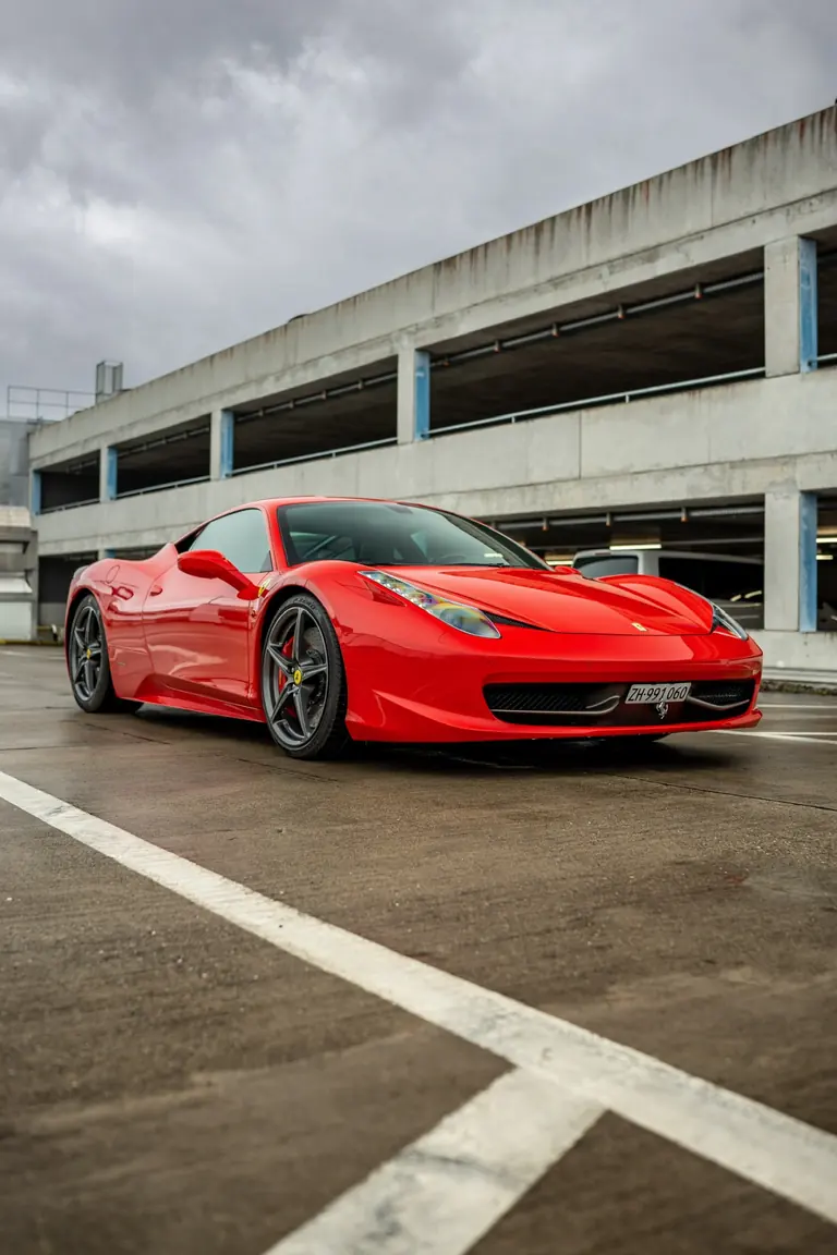 Ferrari 458 Italia vordere Dreiviertelansicht