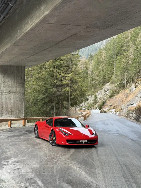 Ferrari mieten in Zürich. Warum es sich lohnt, wenn man es richtig macht
